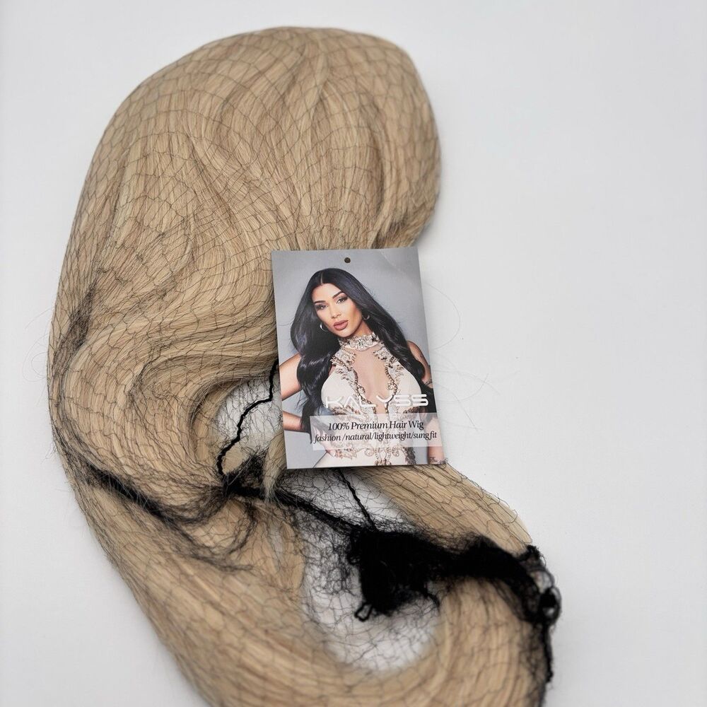 KALYSS Wig 22" Blonde Synthetic Hair Lightweight Long Wavy Women New w/ Tags